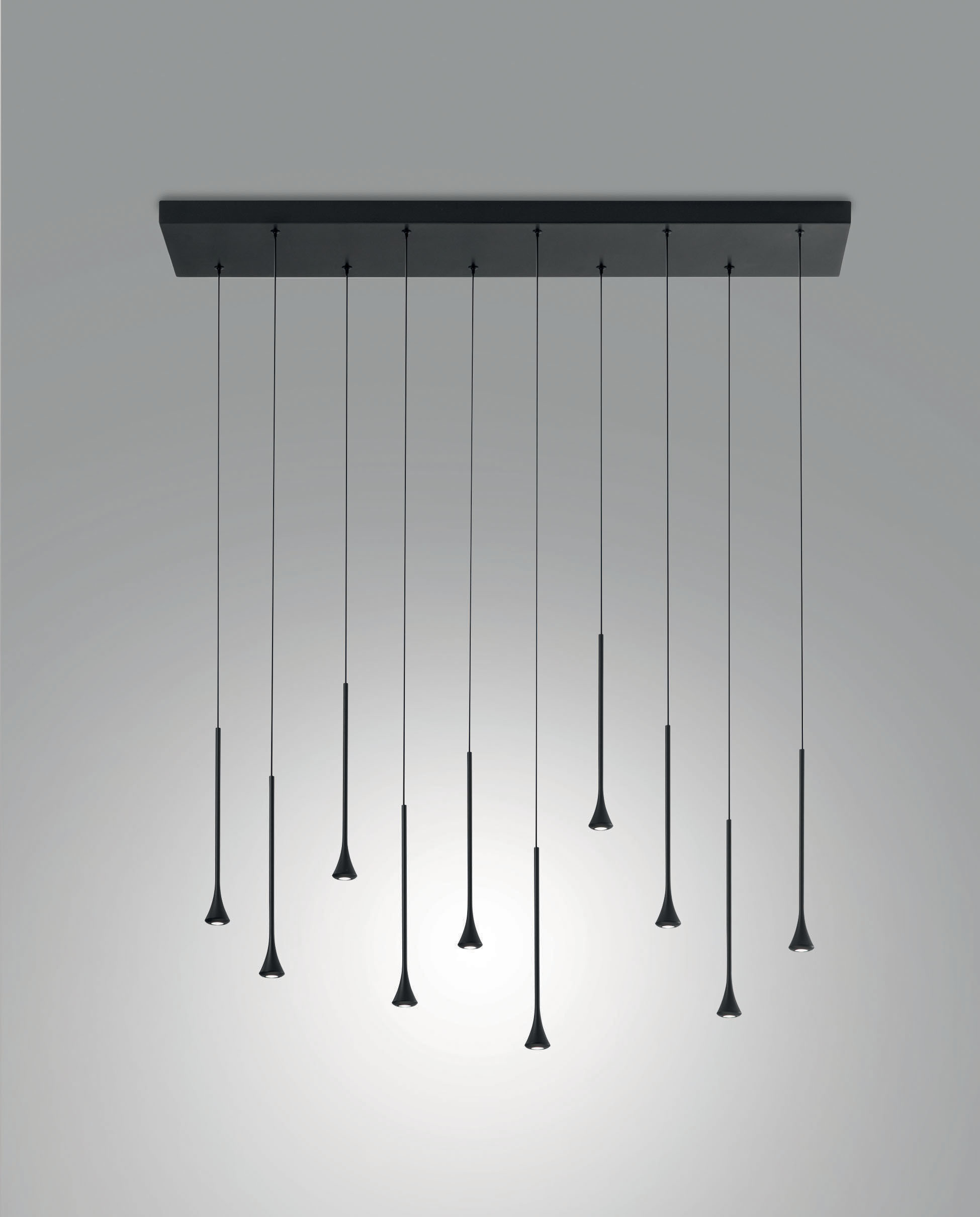 Pendel 10x5w 4650lm 3000k Zwart